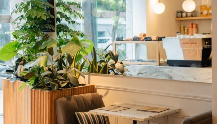 A cosy corner in BKC for all things French, from traditional buckwheat crepes and buttery quiches to comforting wraps and pastries