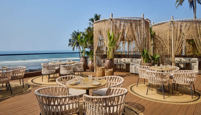 For scenic settings and menus packed with everything from fresh seafood to global favourites