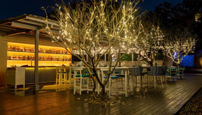 Five venues, one address: live kitchens, teppanyaki, poolside dining and cocktails at Hyatt Hyderabad Gachibowli hotel.