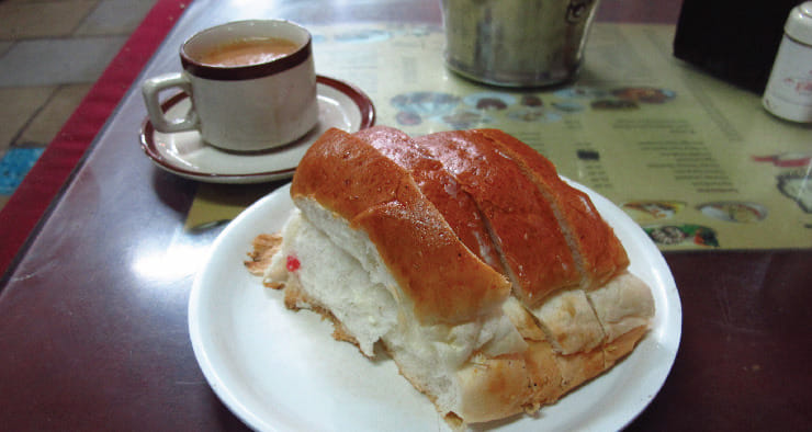 Mumbais vintage Irani cafes- Dhansak, bun maska