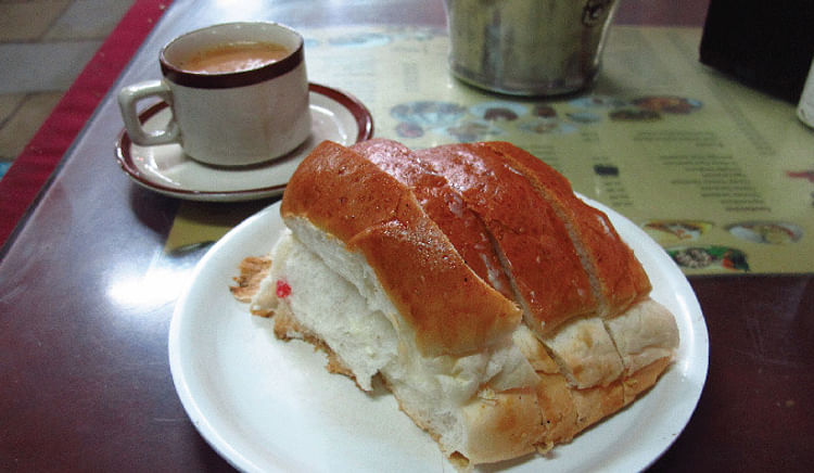 Mumbai is famous for its vintage Irani cafes