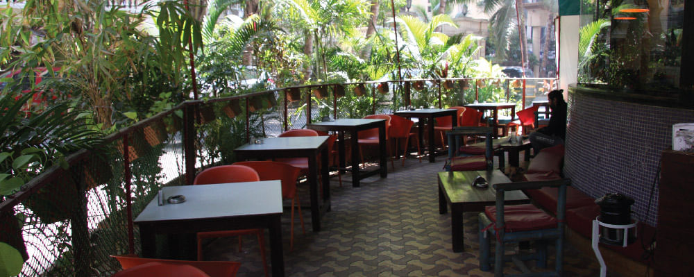 Top 6 restaurants in Mumbai with great food and great Wifi