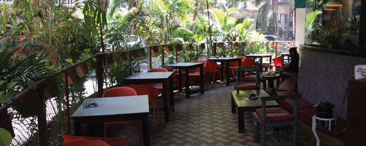 Eating spots in Mumbai with free wifi