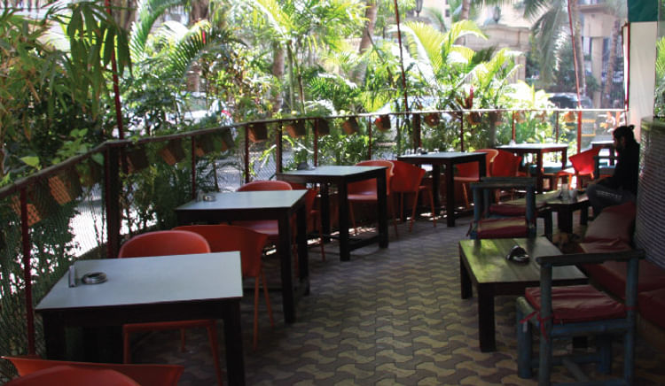 Eating spots in Mumbai with free wifi