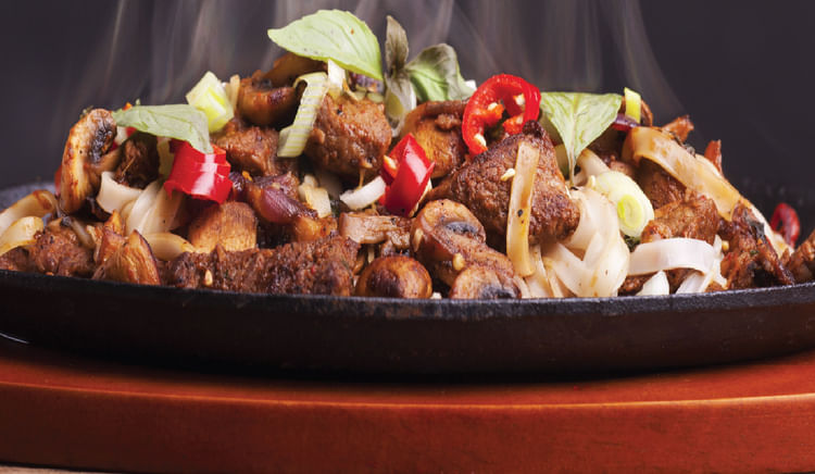 Restaurants in Mumbai that love serving Big Portions