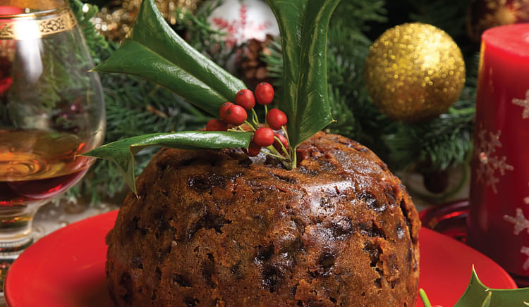 Plum cakes and happy hearts, this is how Christmas starts