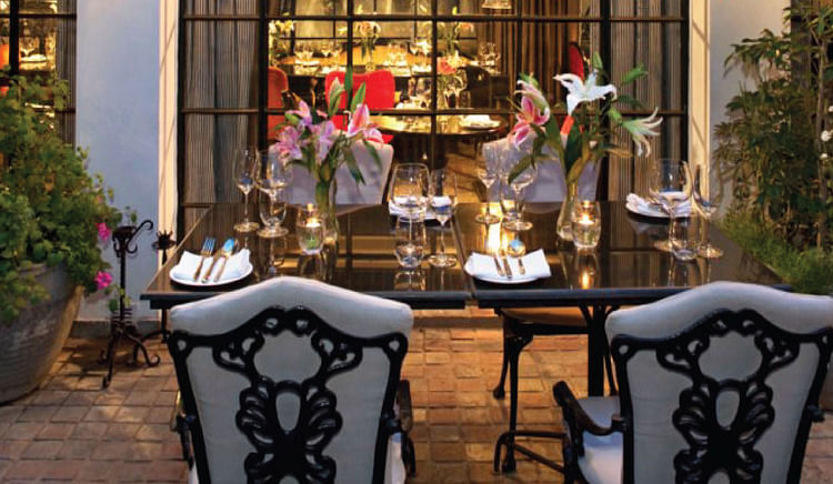 Have you made plans for this Valentine’s Day? Surprise her or get surprised