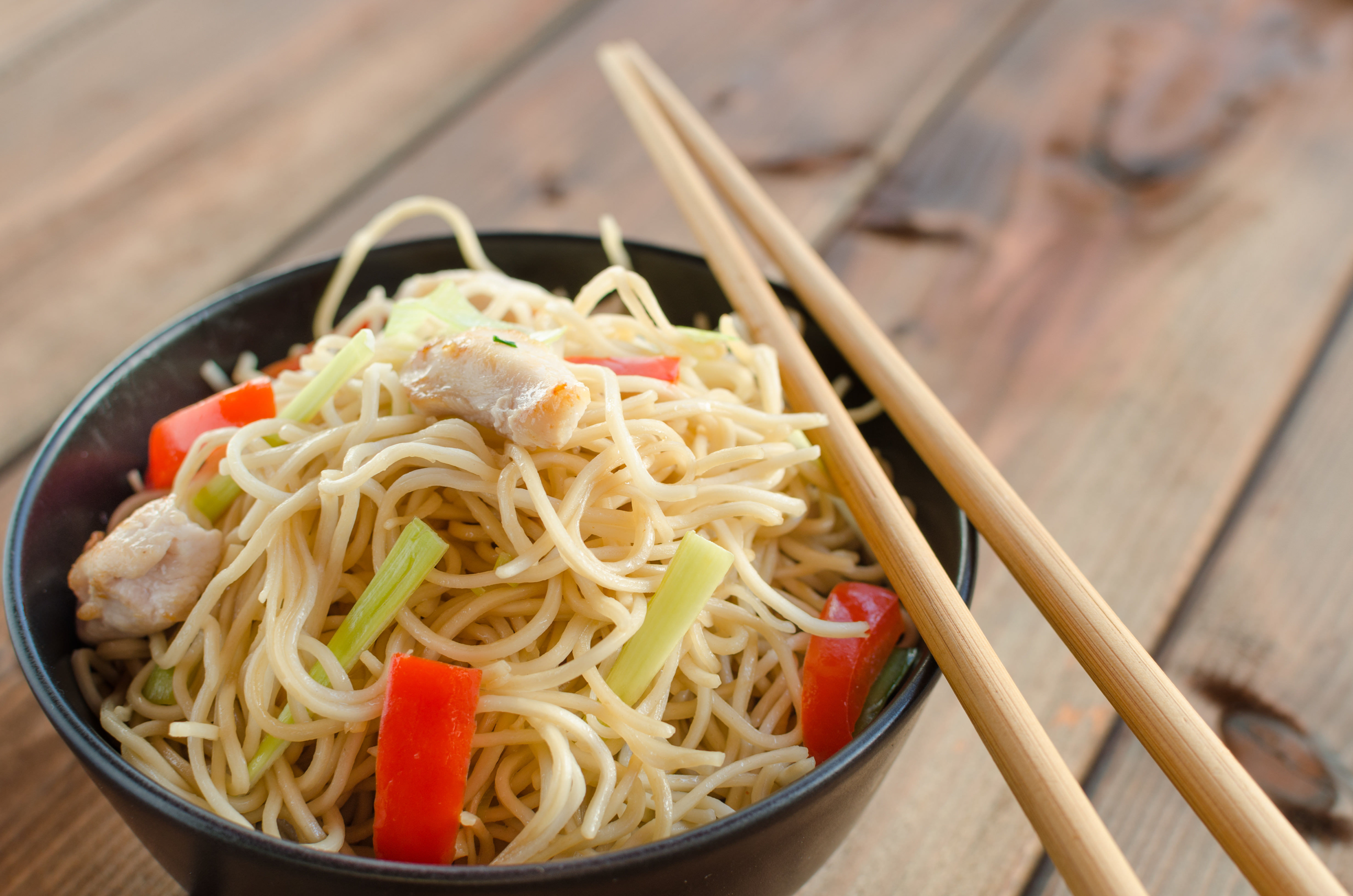 Let's Noodle & Curry