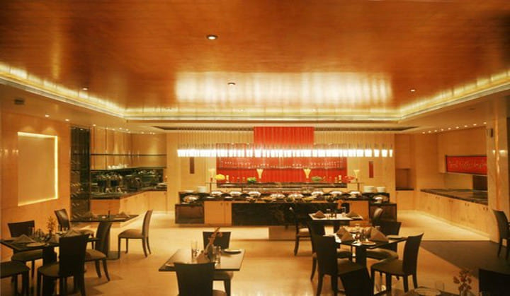 Best Luxury Dining Restaurants Near Me 🍽️ | EazyDiner