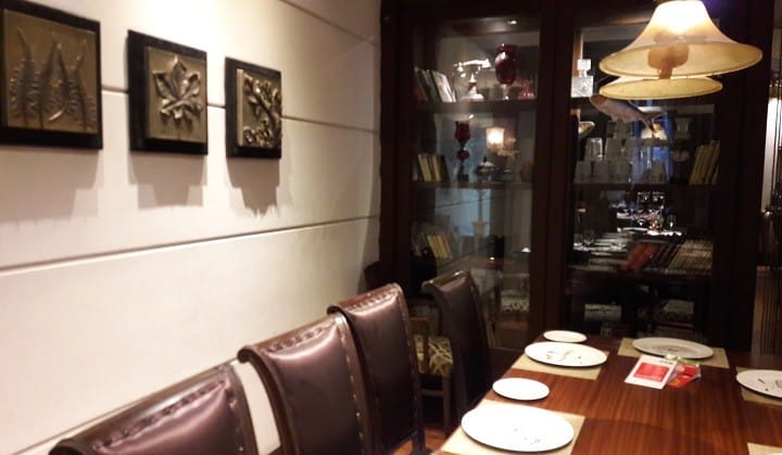 Menu of Oh! Calcutta, Silver Spring Arcade, Science City Area