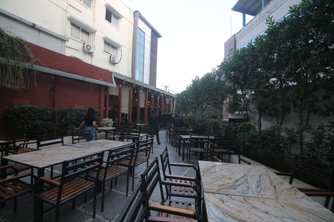 Aura Cafe — photo 3