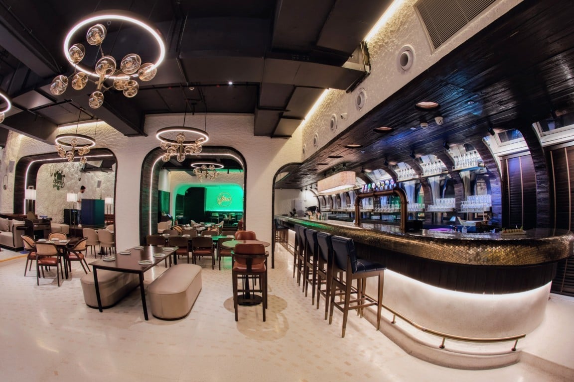Flow Brew & Dine in Commons at DLF Avenue, Saket | Get Upto 50% Off
