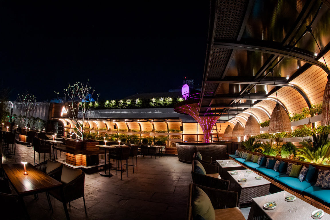 Flow Brew & Dine in Commons at DLF Avenue, Saket | Get Upto 50% Off
