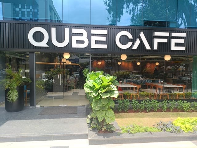 Qube Cafe