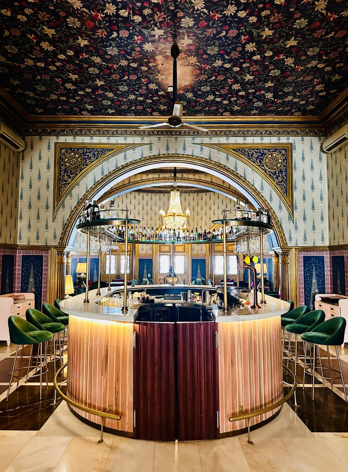 Best Bars and Pubs in Jaipur | Get Up to 50% Off