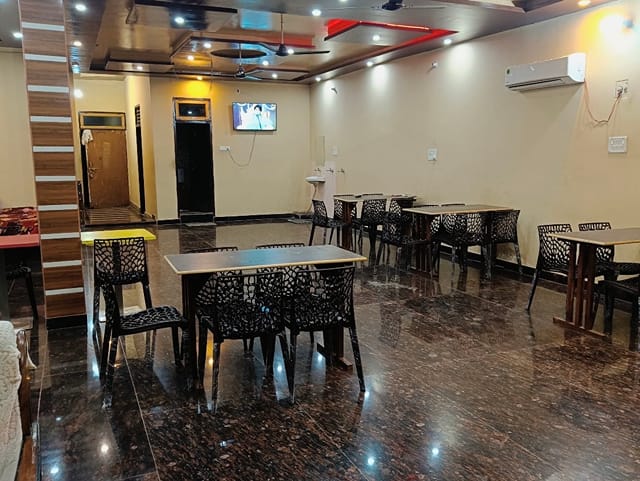 Madhav Restaurant