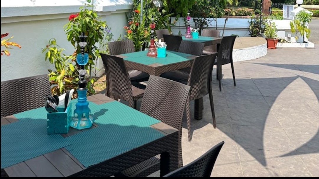 Explore Starlight Family Restaurant & Bar in Assolna, South Goa