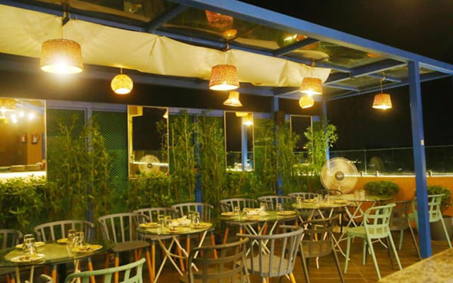 3 Cheers Rooftop
