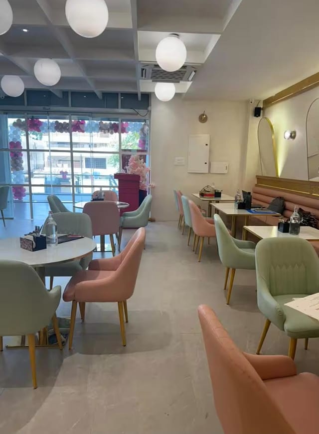 Aarzoo Cafe