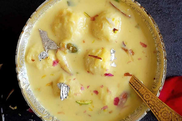 Malai Rabdi Angoori @Raajsik, The Umrao, New Delhi