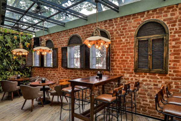 1522 - The Pub, Residency Road, Central Bengaluru