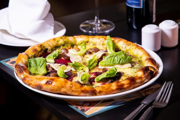 Napolitana pizza, Toscano, Saket