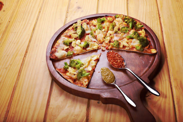 Broccoli & Baby Corn Pizza, Aasman, Patna