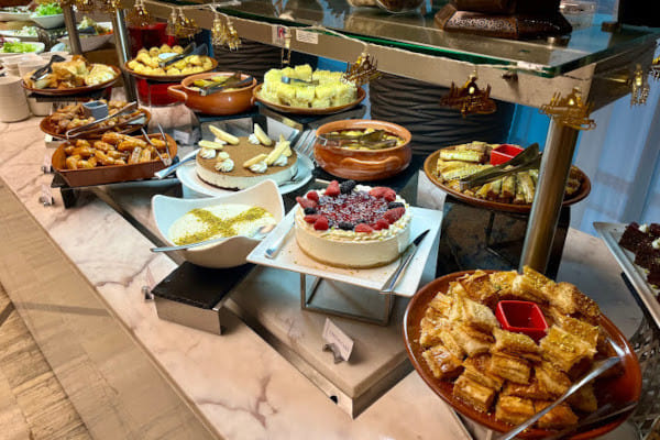 Cosmic Kitchen, Courtyard by Marriott, Al Barsha, Dubai