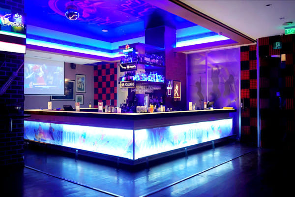 Stadia, Holiday Inn Cochin, Kochi