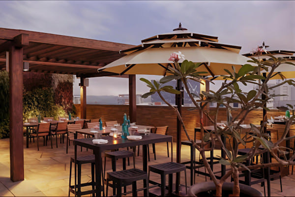 SunDeck Bar, Kakkanad, Kochi