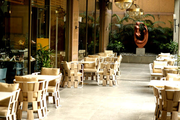 Cafe G, Crowne Plaza, Gurgaon