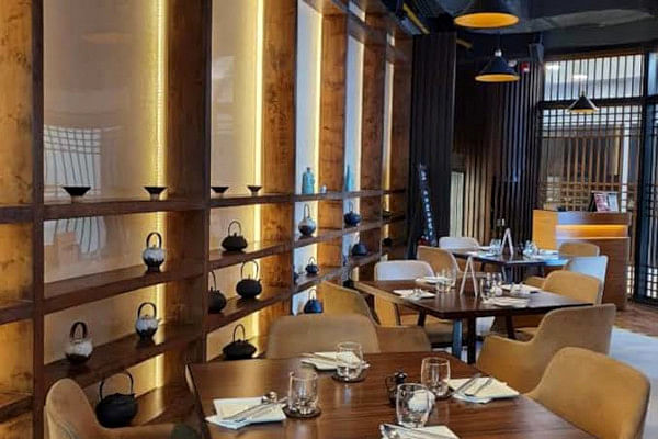 Hahn's kitchen, One Horizon Center, Golf Course Road