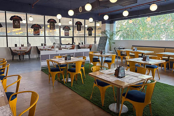 Dribble Café, DLF Phase 3, Gurgaon