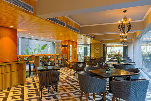 Cafe Breeze - Air By Ahuja Residency, Sector 25, Gurgaon