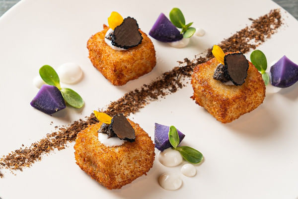 potato croquette, ARMANI / CAFFĒ, Jio World Plaza, BKC