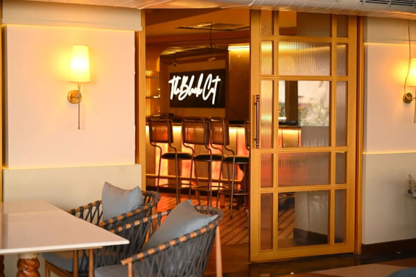 The Black Cat Lounge, Park Street Area, Kolkata