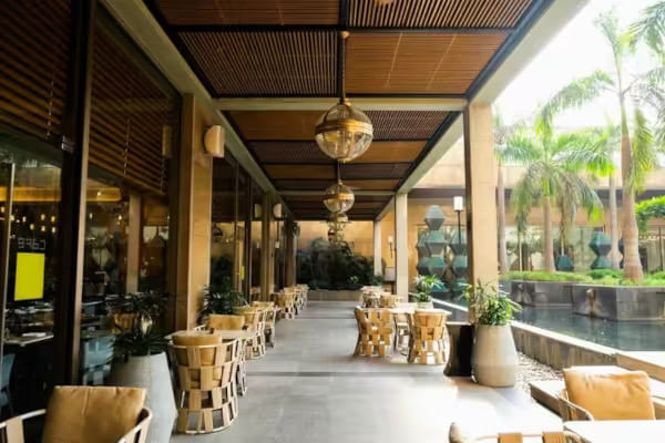 Cafe G, Crowne Plaza, Gurgaon