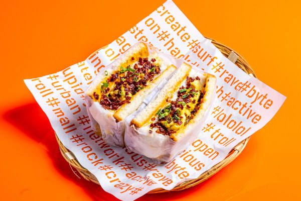 Tokyo Pinja Meringue Sandwich, Mindspace Social, Hitech City, Hyderabad