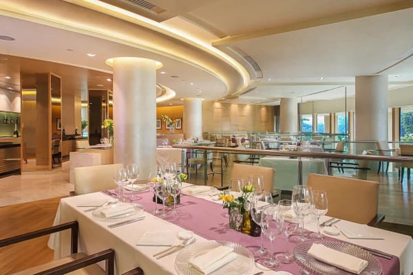 Botticino, Trident, Bandra Kurla