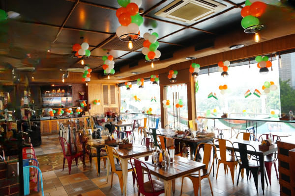 Play Book Cafe, Indirapuram Habitat Centre