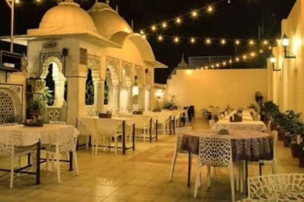Handi Restaurant, MI Road, Jaipur