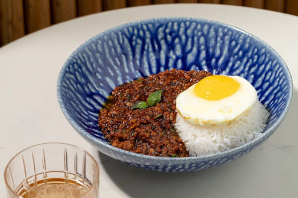 Chicken Krapow bowl, AER, Four Seasons Hotel, Worli