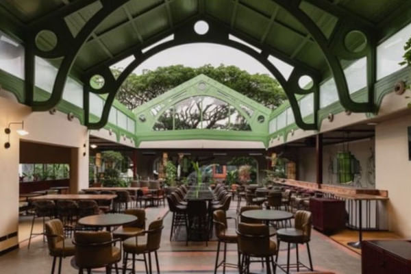 Amicii, 100 Feet Road, East Bengaluru