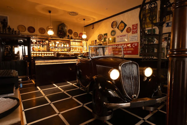 Chor Bizarre Restaurant, Daryaganj, Old Delhi