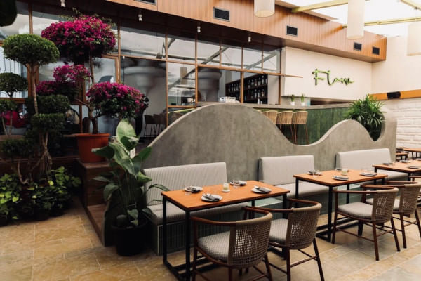 Flow Cocktails & Cuisine, Baner, Pune