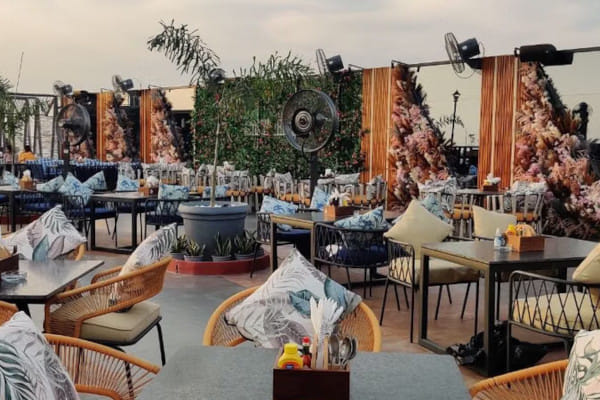 The Sky High, Vasant Kunj, South Delhi