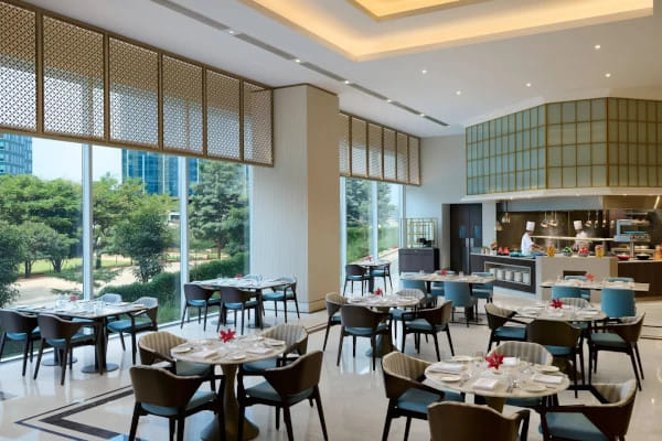 Quatrro, The Leela Bhartiya City, Hotel Convention & Residences, Bengaluru