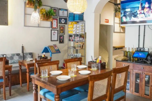 Cafe Delhi Heights, Khan Market, Central Delhi