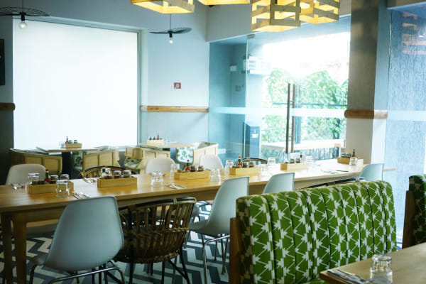 Aromas, Linking Road, Bandra West, Western Suburbs