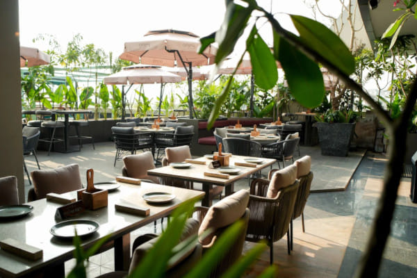 One8 Commune, Golf Course Road, Gurgaon